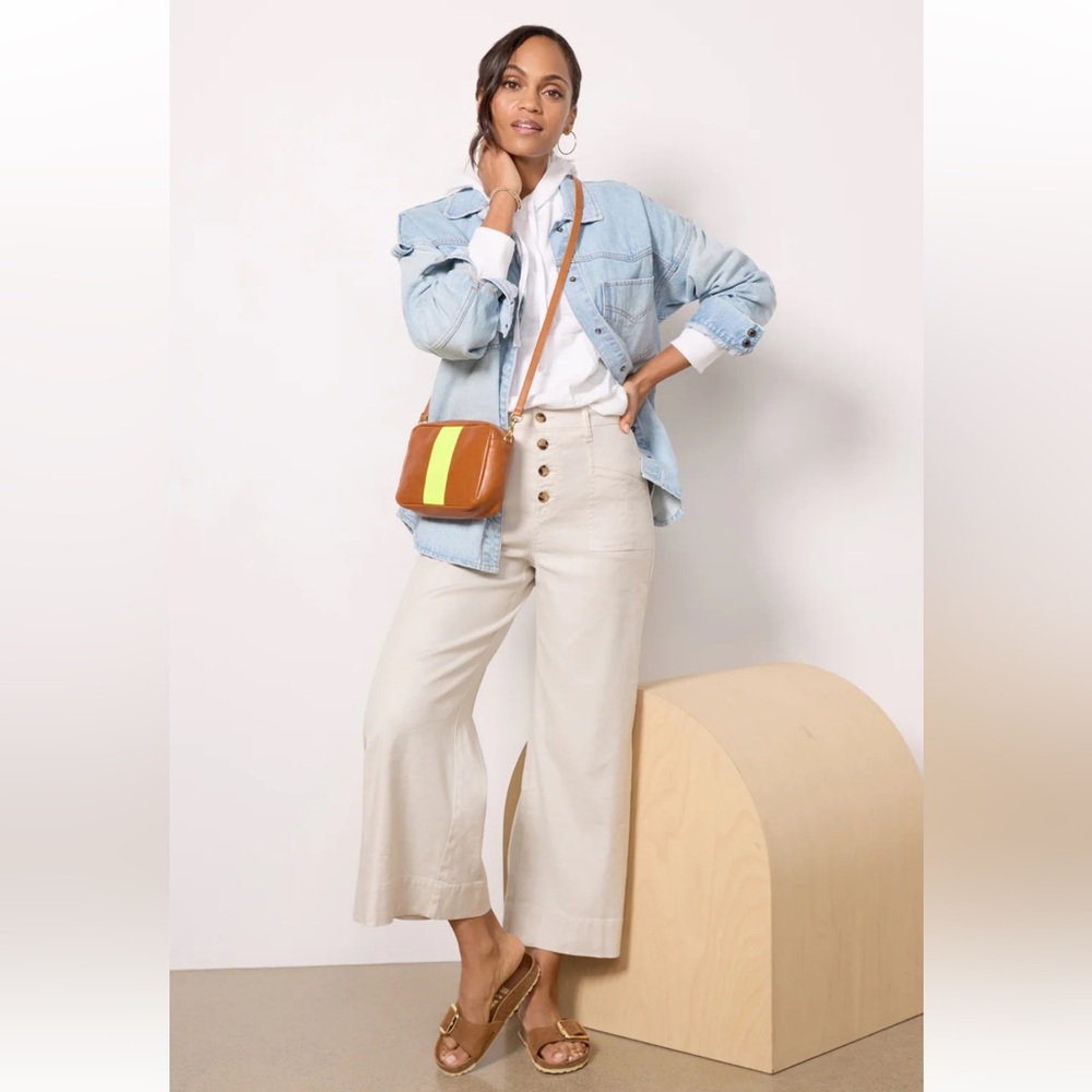 Evereve Cream Wide Leg Button-Front Pants